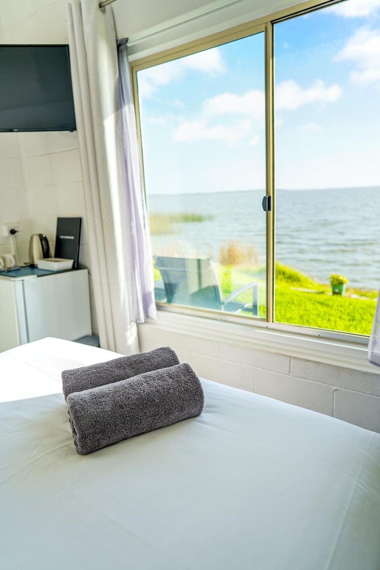 Meningie Waterfront Motel Екстериор снимка