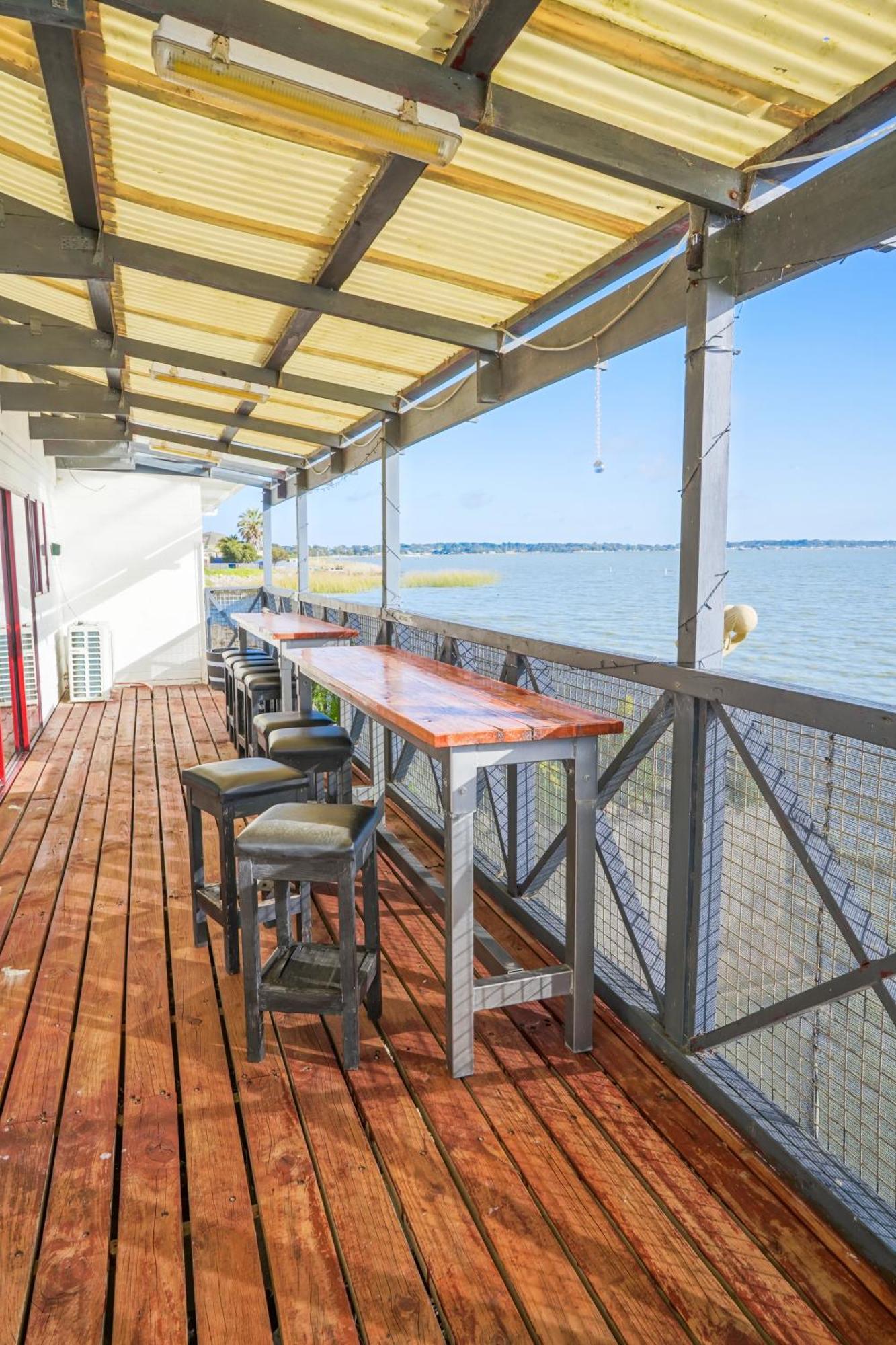 Meningie Waterfront Motel Екстериор снимка