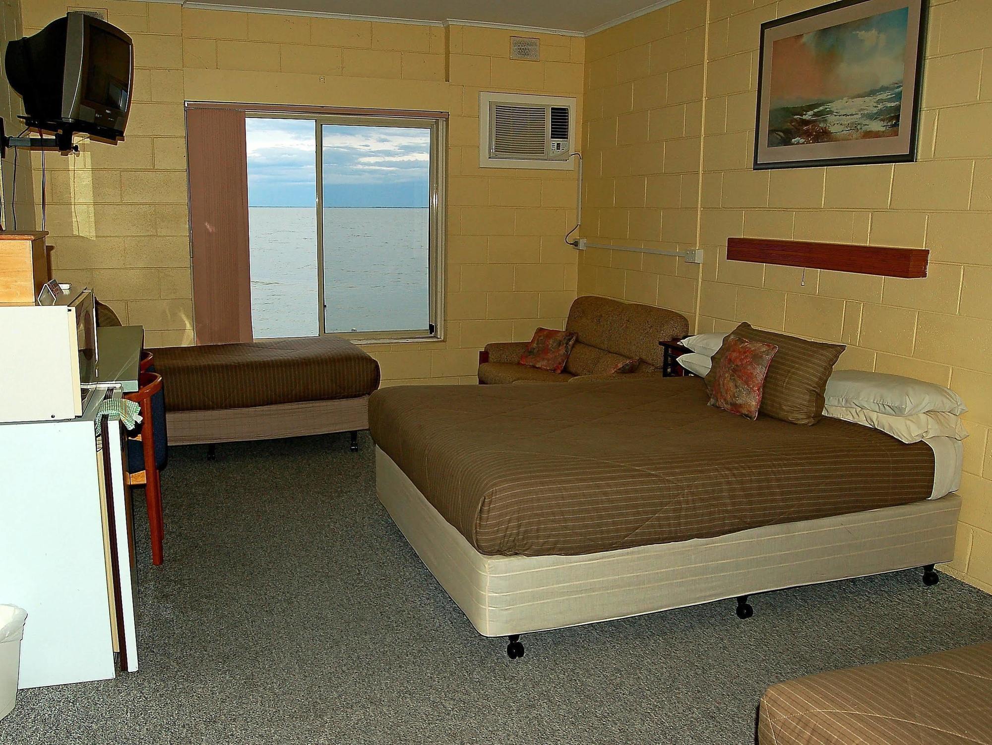 Meningie Waterfront Motel Екстериор снимка
