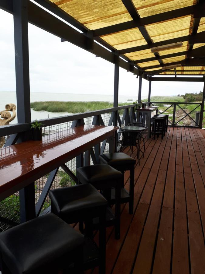 Meningie Waterfront Motel Екстериор снимка